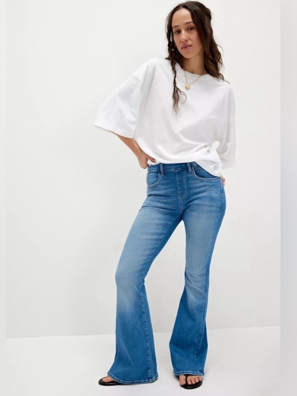 Free People We The Free CRVY Infinite Stretch Pull On Flare Jeans Medium Hemmed